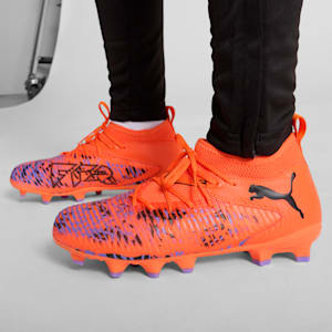 Botas de fútbol FUTURE 8 MATCH FOREVER FG/AG para jóvenes, PUMA White-Ultra Blue-Feather Gray-PUMA Black-Glowing Red, extralarge