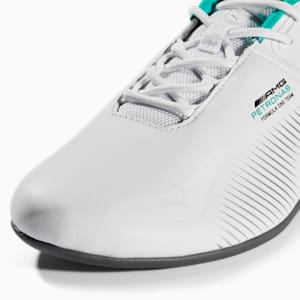 Zapatos deportivos de automovilismo Mercedes F1 A3ROCAT para hombre, Puma White-Spectra Green