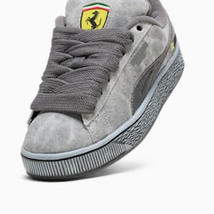 Tenis Scuderia Ferrari Desert Sun Suede XL para niños grandes, PUMA Black-Rosso Corsa, extralarge