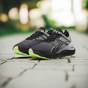 Chaussures de course à pied hydrofuges ForeverRun NITRO™ Femme, PUMA Black-Glacial Gray-Fizzy Apple, extralarge