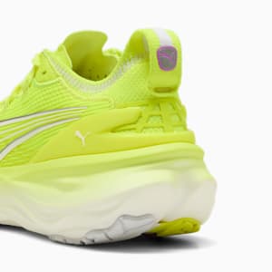 ウィメンズ フォーエバーラン ニトロ 2 ランニングシューズ, Yellow Alert-PUMA Black, extralarge-JPN