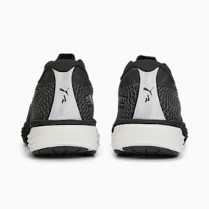 Deviate NITRO 2 WTR Running Shoes Men, Puma Black-Metallic Silver
