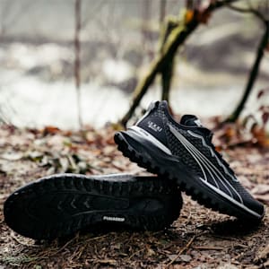 メンズ GORE-TEX ヴォヤージ ニトロ 2 ランニングシューズ, Puma Black-Metallic Silver