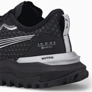 ウィメンズ GORE-TEX ヴォヤージ ニトロ 2 ランニングシューズ, Puma Black-Metallic Silver