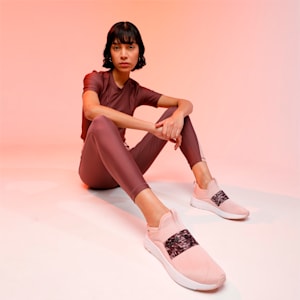 Softride Sophia Slip-On Safari Running Shoes Women, Rose Quartz-Dusty Plum