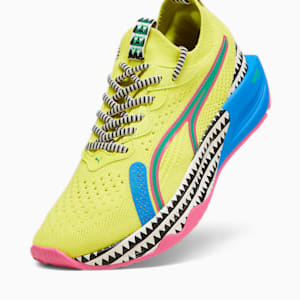 Zapatos PUMA x LEMLEM NITRO™ LUXE de entrenamiento de mujer, Yellow Burst-Racing Blue-Pink Glimmer, extragrande