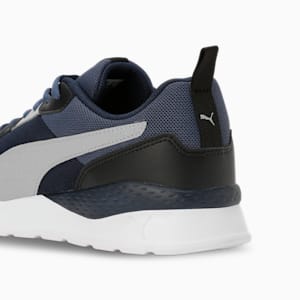 Offer branded shoes deals