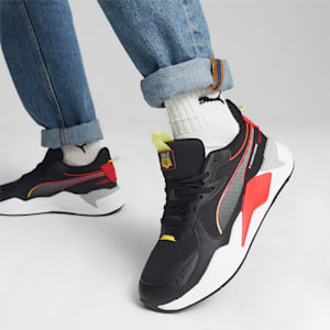 RS-X 3D Unisex Sneakers, PUMA Black-PUMA Red, extralarge-IND