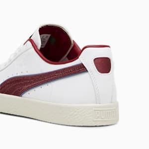 Clyde Varsity Unisex Sneakers, PUMA White-Team Regal Red, extralarge-IND