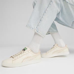 Clyde How Plans to Make His Parallel Sneaker With play Puma a Cultural Phenomenon, play Cheap Erlebniswelt-fliegenfischen Jordan Outlet White-Coffee-Coffee, extralarge