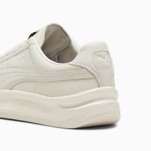 GV Special Base Sneakers, Warm White-Frosted Ivory, extralarge