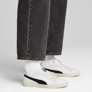Clyde Leather Sneakers, PUMA White-PUMA Black-Frosted Ivory, extralarge