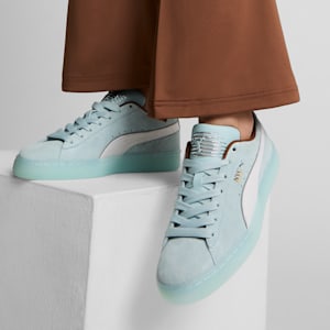 Tenis de mujer Suede NYC Long Run, Frosted Dew-PUMA White-Haute Coffee-PUMA Silver, extralarge