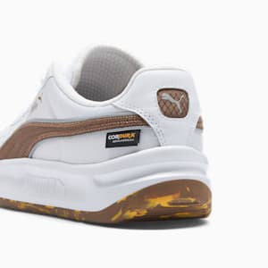 Tenis GV Special NYC Long Run Cordura para hombre, PUMA White-Haute Coffee-PUMA Silver, extralarge