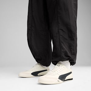 ユニセックス ベラ UT レザー スニーカー, Warm White-PUMA Black, extralarge-JPN