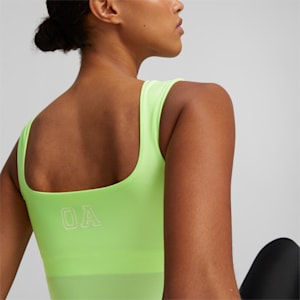 Top corto de entrenamiento PUMA x OLIVIA AMATO para mujer, Fast Yellow