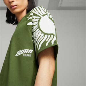 ユニセックス PUMA x PLEASURES サン グラフィック Tシャツ, Myrtle, extralarge-JPN