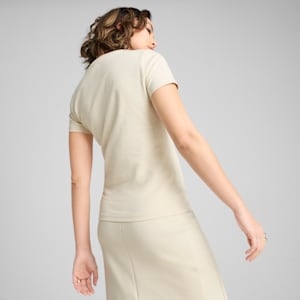 Playera semi-ajustada Essentials para mujer, Alpine Snow, extralarge