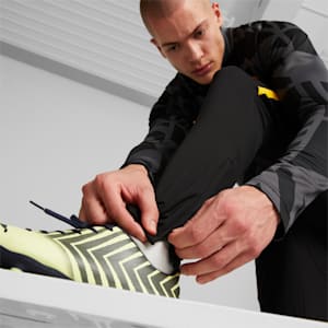 Manchester City F.C. Prematch Football Pants Men, Puma Black-Spectra Yellow