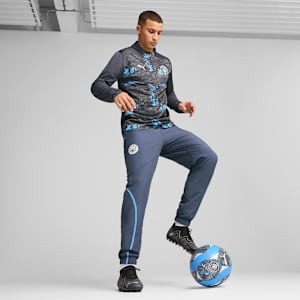 Manchester City Pre-Match Men's Quarter-Zip Top, Strong Gray-Cool Light Gray, extralarge
