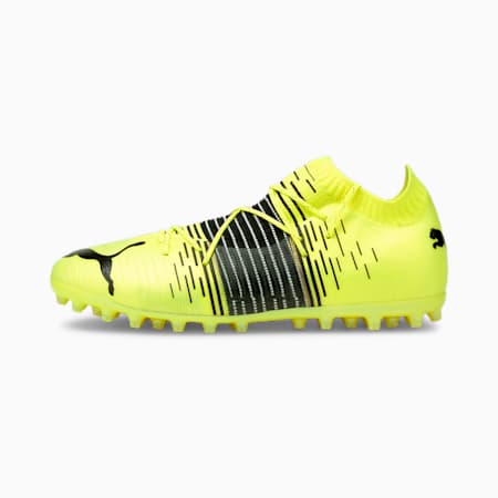 puma green sports shoes
