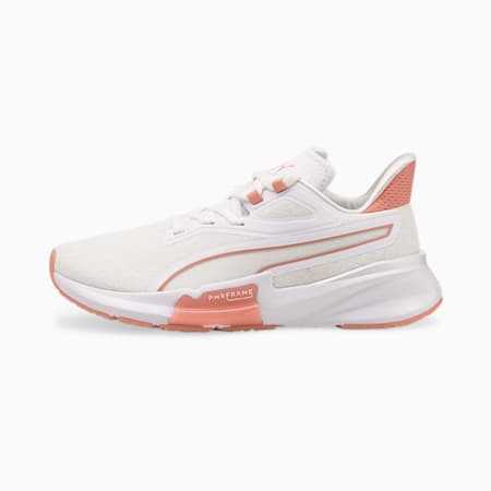 white puma gym shoes