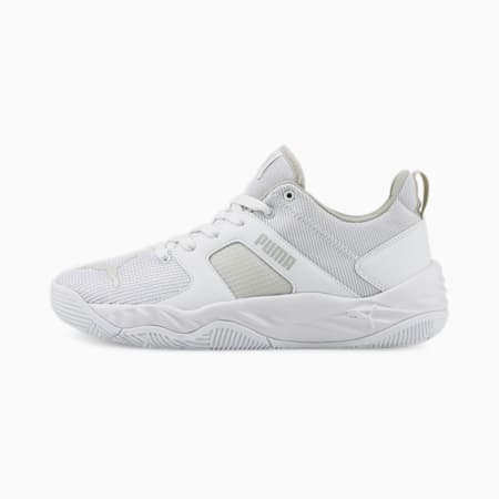 white puma gym shoes