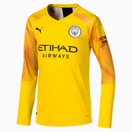 man city goalie kit