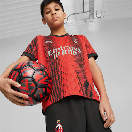 เสื้อเจอร์ซีย์เด็กโตจำลองจากเสื้อชุดเหย้าของทีม A.C. Milan เกรดแฟนบอล (Replica), For All Time Red-PUMA Black, small-THA