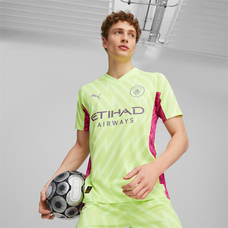 Manchester City Men's Goalkeeper Short Sleeve Jersey, Fast Yellow-Ravish, small