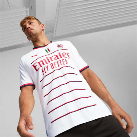 Camiseta auténtica de la 2.ª equipación del A.C. Milan 22/23 con Scudetto para hombre, Puma White-Tango Red, small