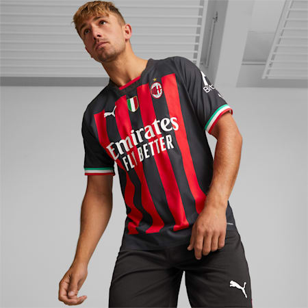 Camiseta auténtica de la 1.ª equipación del A.C. Milan 22/23 con Scudetto para hombre, Puma Black-Tango Red, small