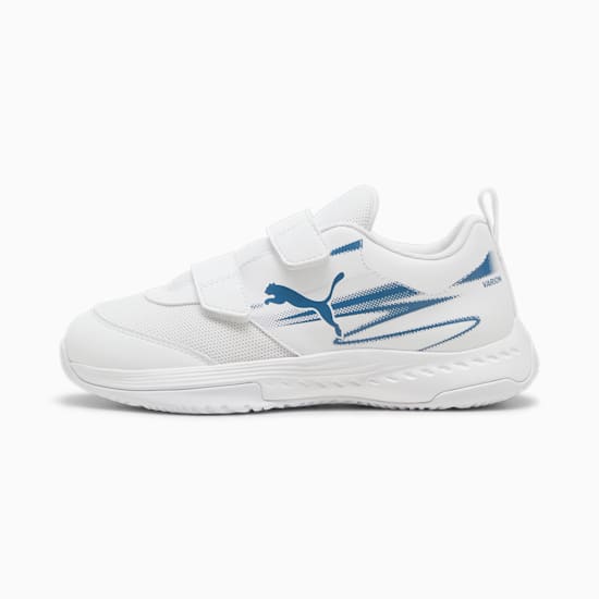 Witte PUMA-sneaker voor kinderen met blauw logo en klittenbandsluiting.
