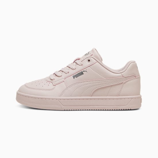 Roze PUMA sneaker voor dames, met tonale veters en subtiele branding.