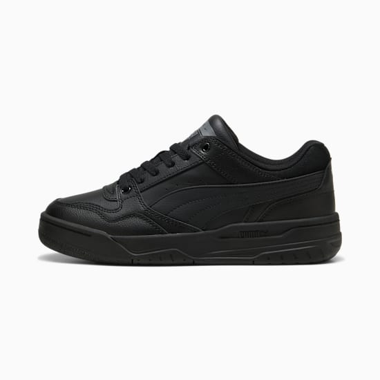 Scarpa da ginnastica unisex nera PUMA con chiusura a lacci e suola a strati.
