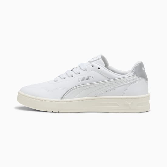 White PUMA trainer for adults, with lace-up closure and silver accents.