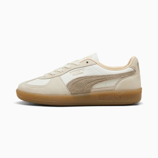 Beige PUMA Palermo trainers with suede formstrip and gum sole for adults.
