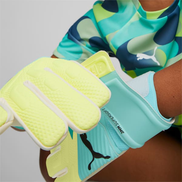 FUTURE Match Negative Cut Soccer Goalkeeper Gloves, Electric Peppermint-Fast Yellow, extralarge