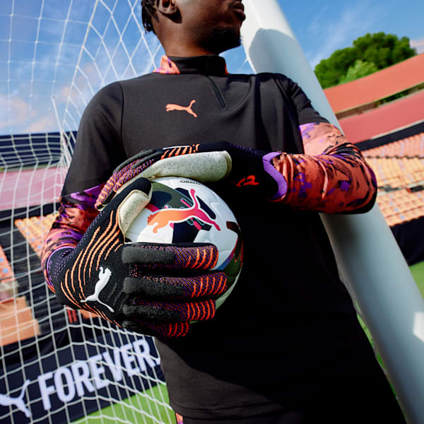 FUTURE Ultimate NC Soccer Goalkeeper Gloves, PUMA Black-Glowing Red-Purple Glimmer, extralarge