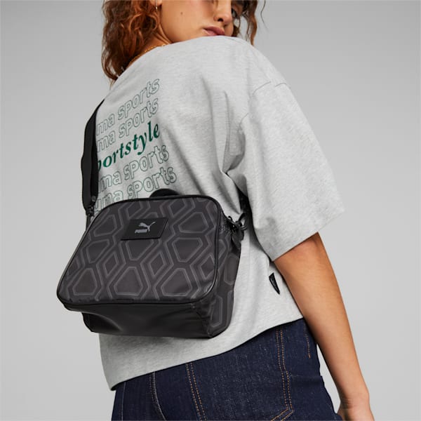 Boxy cross clearance body bag