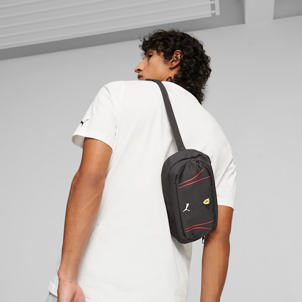 Racer Sling Pack in Black