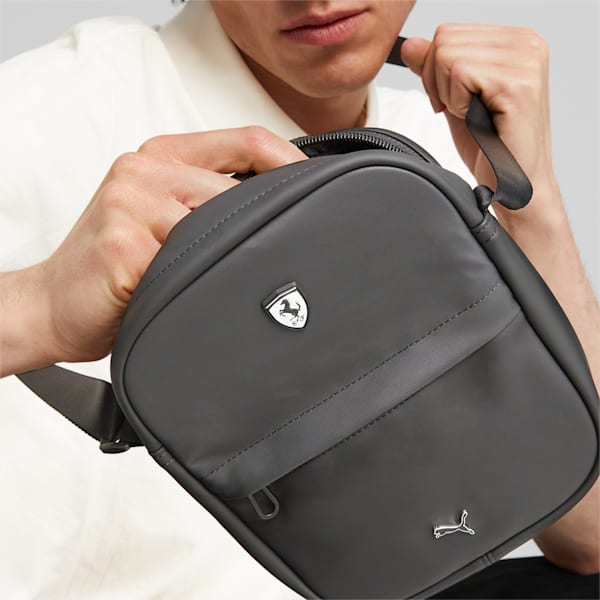 Scuderia Ferrari SPTWR Motorsport Portable Bag, PUMA Black, extralarge-IND