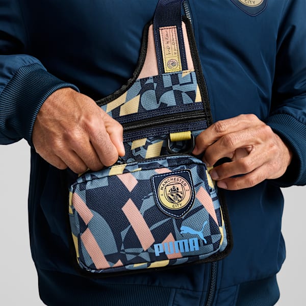 Manchester City ftblSTATEMENT Crossbody Bag, Marine Blue-Poppy Pink, extralarge-GBR