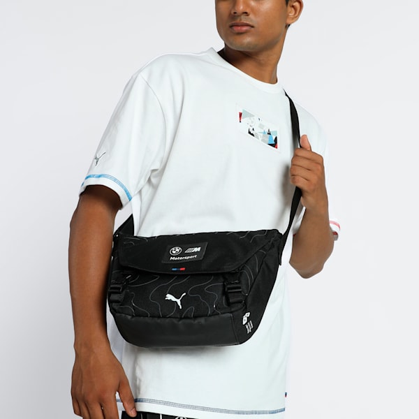 BMW M Motorsport Statement Small Messenger Bag, PUMA Black-AOP, extralarge-IND