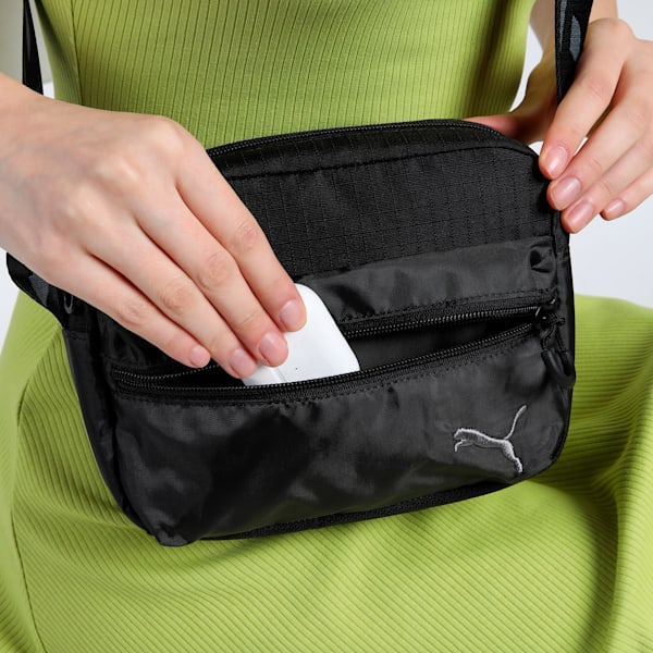 FUTURE ARCHIVE Crossbody Bag, PUMA Black, extralarge-IND