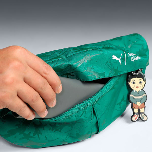 PUMA x SQUID GAME Glow-in-the-Dark Waist Bag, Wild Green, extralarge-IND