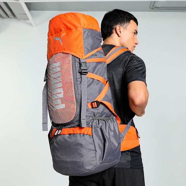 PUMA Trailtrekker Multi-Compartment Rucksack 54.5L, Flat Mid Gray-Rickie Orange-colorblock, extralarge-IND