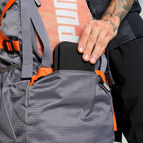 PUMA Trailtrekker Multi-Compartment Rucksack 54.5L, Flat Mid Gray-Rickie Orange-colorblock, extralarge-IND
