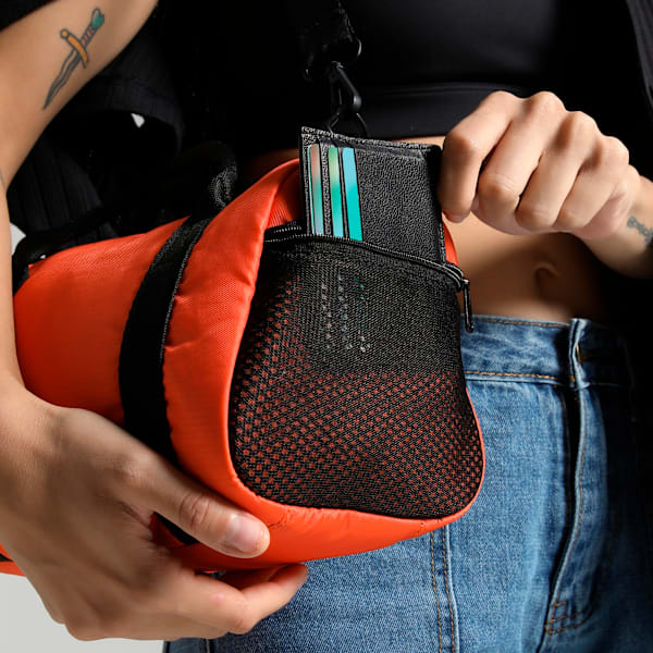 PUMA X COLOR SPLASH Women's Lightweight Sporty Barrel Bag, Ultra Orange, extralarge-IND