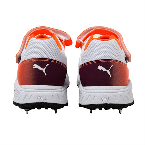 evoSPEED 18.1 cricket Bowl